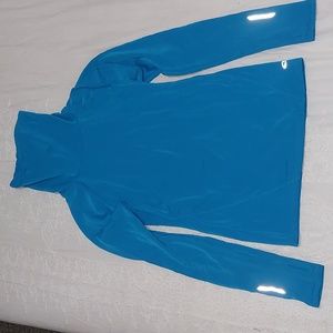 Womens long-sleeved Champions shirt